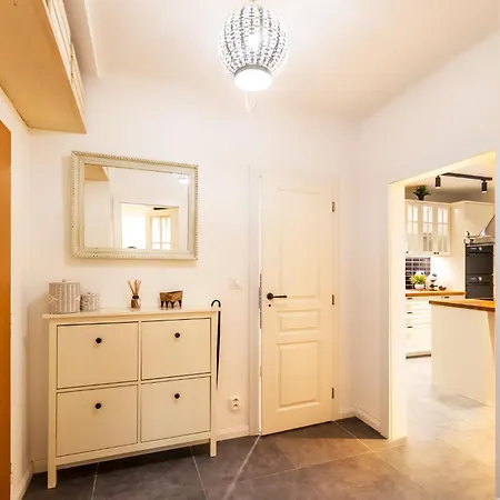 شقة Quiet In New Center, Nivy